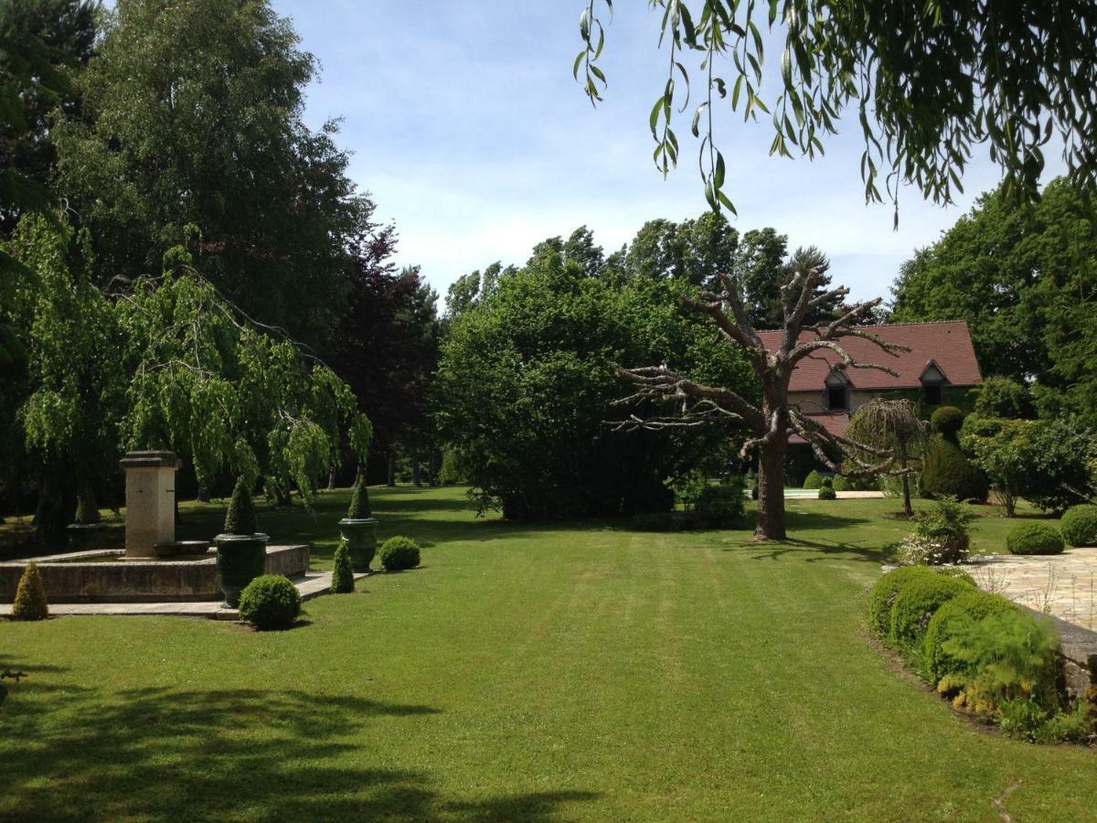 Hôtel La Grande Poterie à Coulandon Extérieur photo