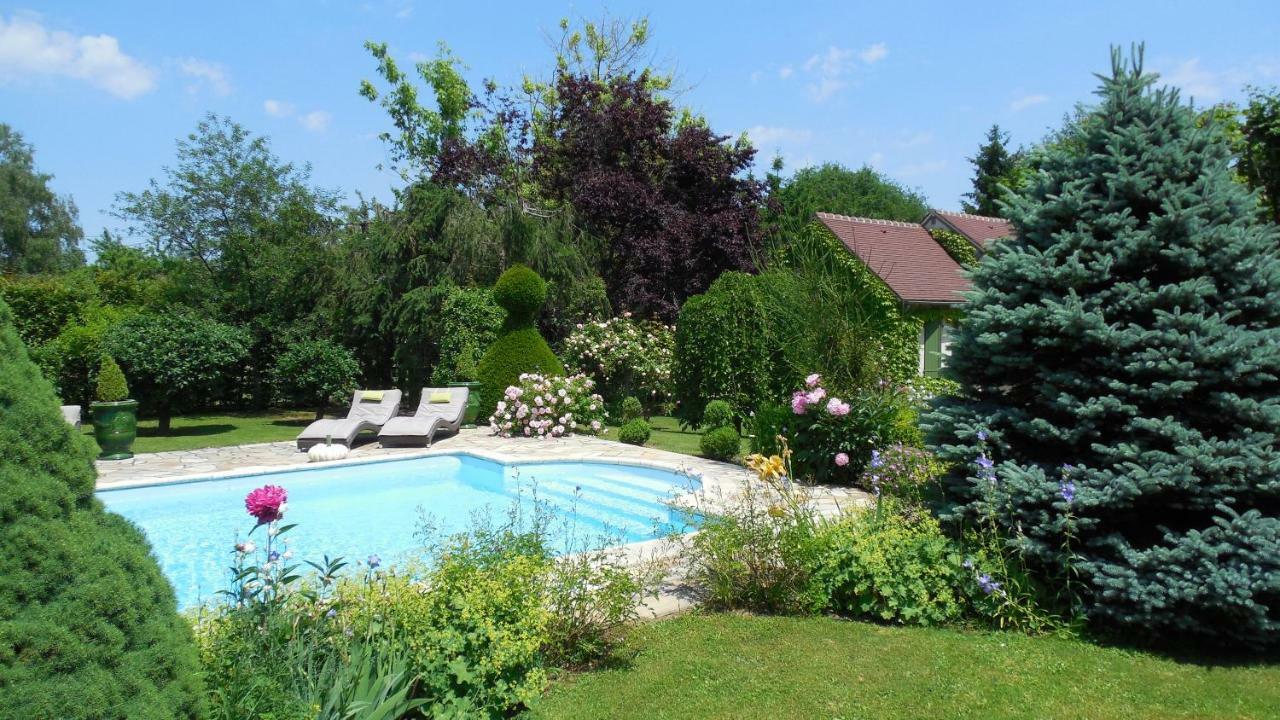 Hôtel La Grande Poterie à Coulandon Extérieur photo