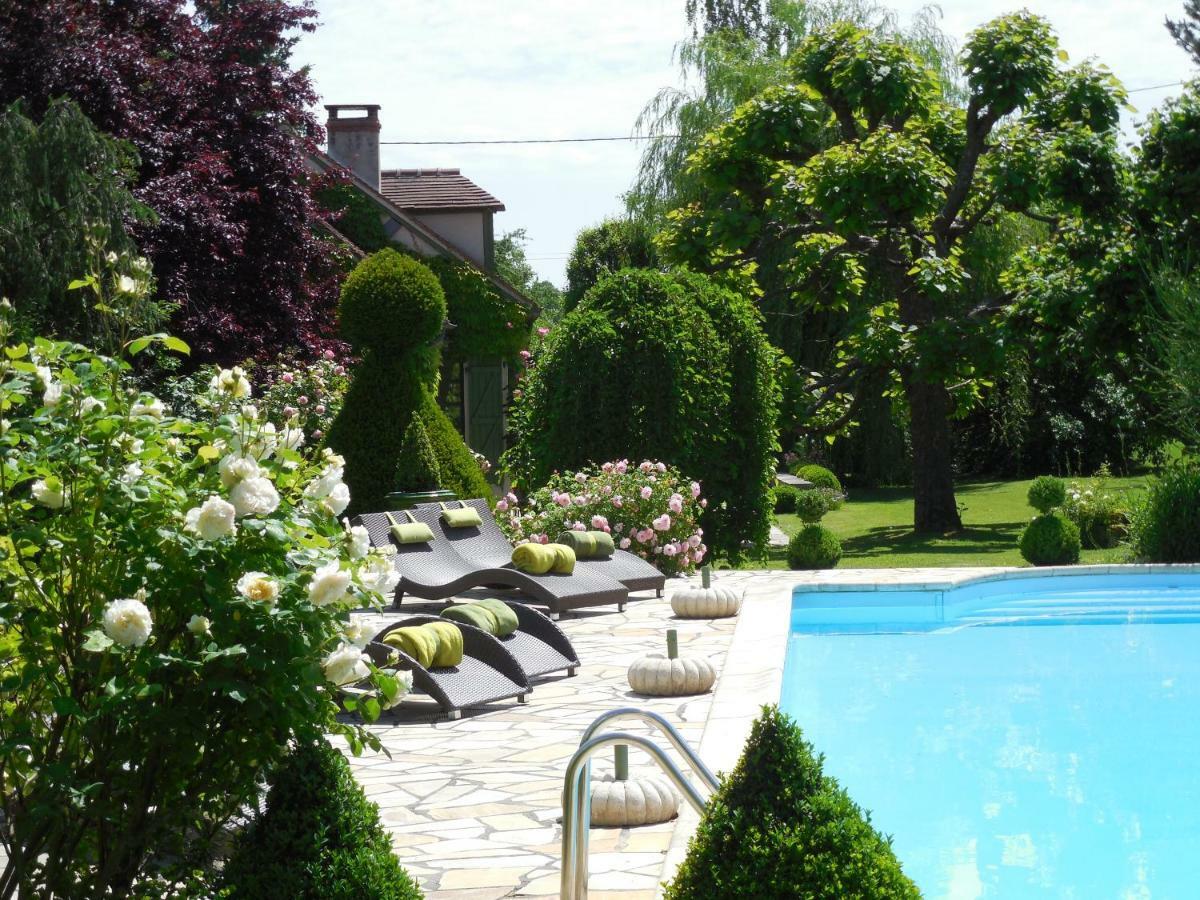 Hôtel La Grande Poterie à Coulandon Extérieur photo