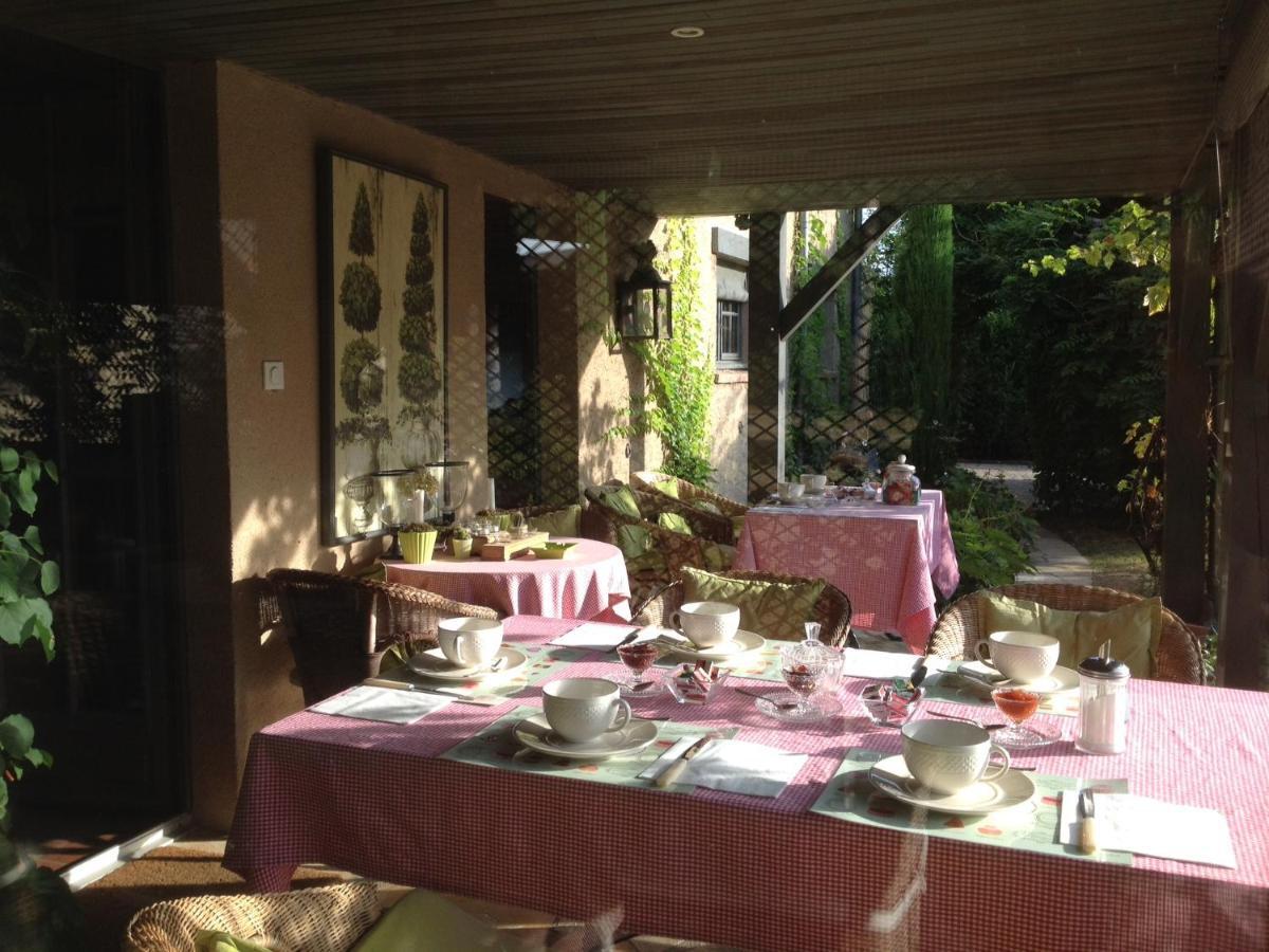 Hôtel La Grande Poterie à Coulandon Extérieur photo