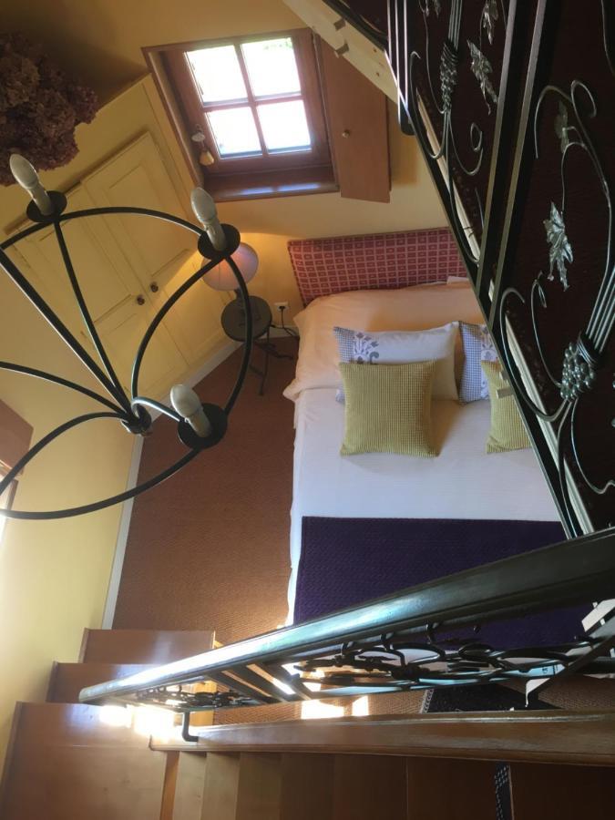 Hôtel La Grande Poterie à Coulandon Extérieur photo