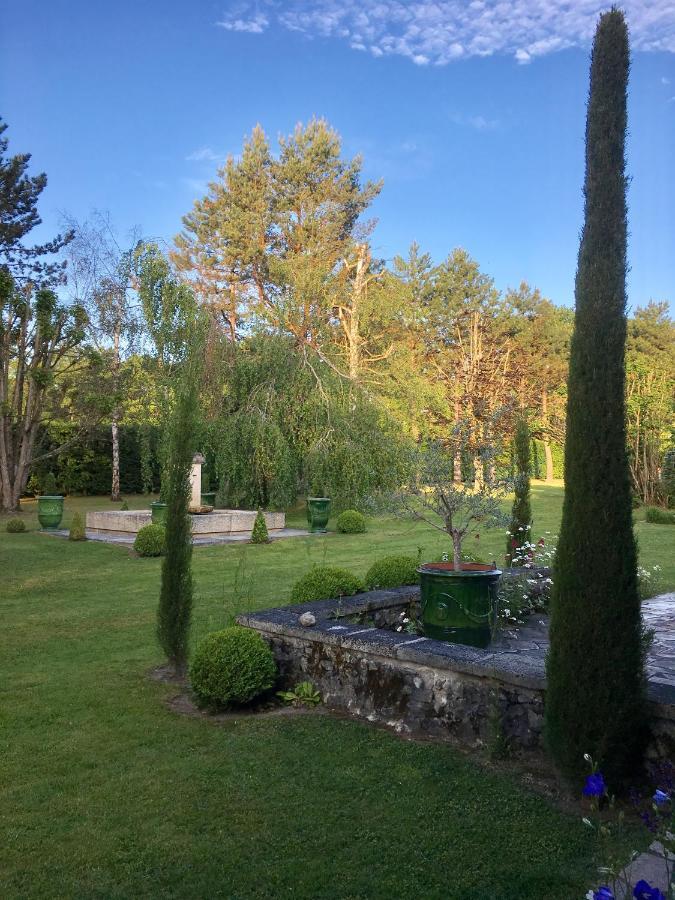 Hôtel La Grande Poterie à Coulandon Extérieur photo
